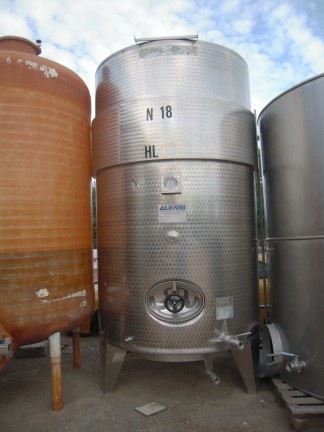 Botti in acciaio per vino usate